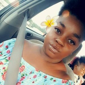 Meet your Posher, Rebecca